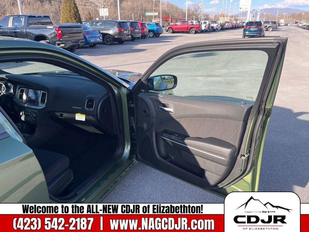 New 2023 Dodge Charger SXT image 15