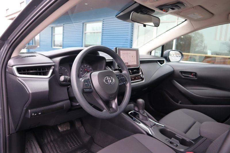 Used 2024 Toyota Corolla LE image 10