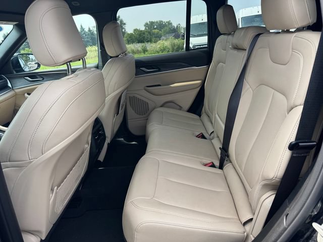 Certified 2023 Jeep Grand Cherokee Limited AWD/4WD image 20