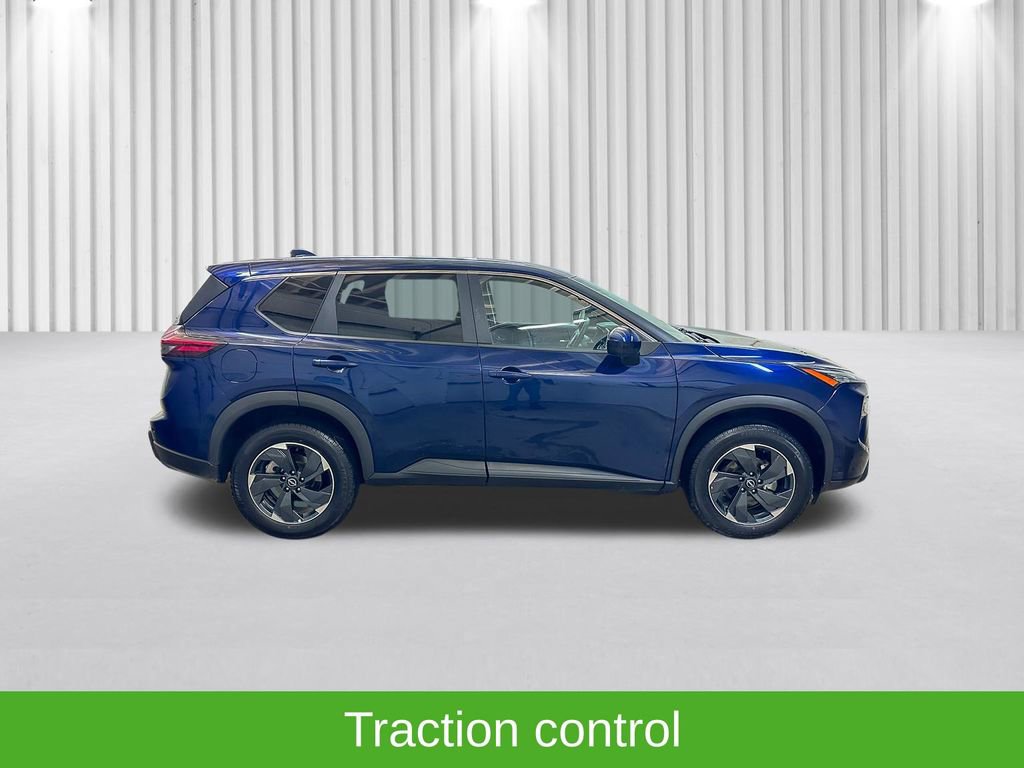 Used 2024 Nissan Rogue SV image 5