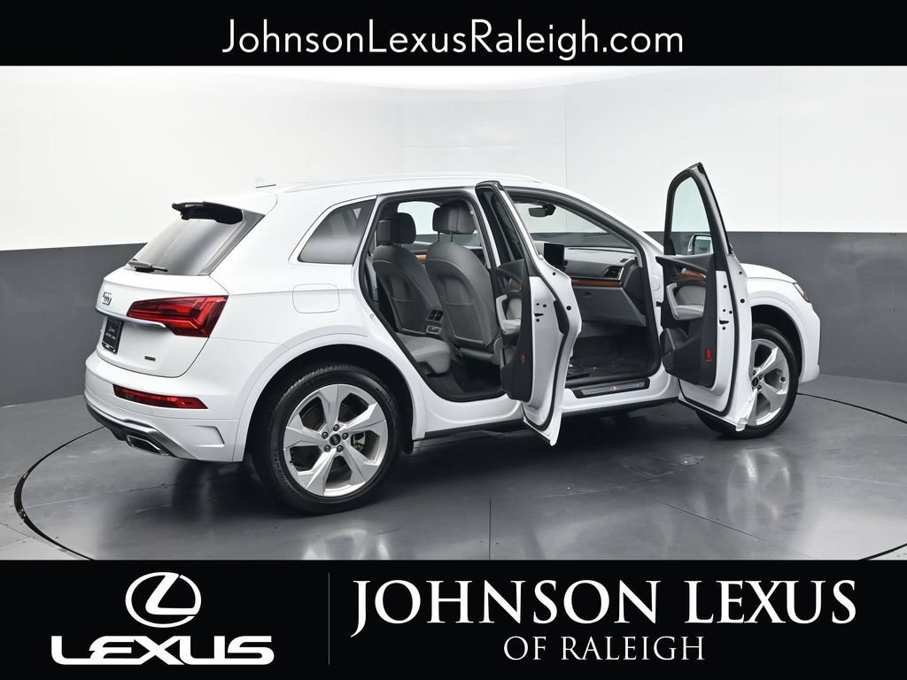 Used 2023 Audi Q5 2.0T Premium Plus w/ Premium Plus Package AWD/4WD image 30