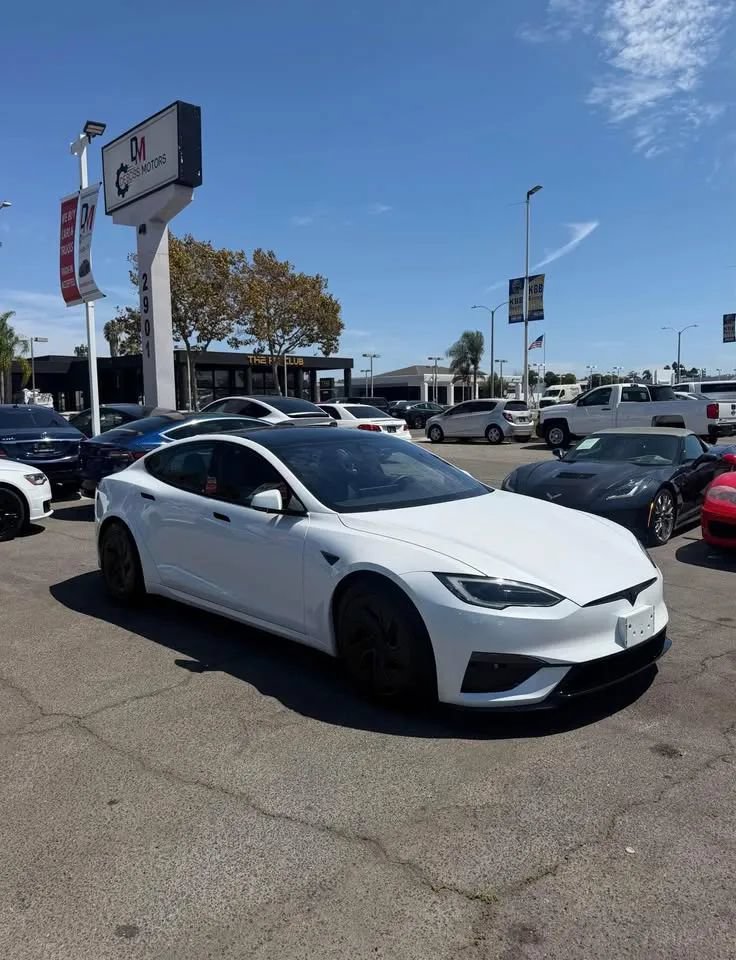 Used 2026 Tesla Model S Plaid AWD/4WD image 3