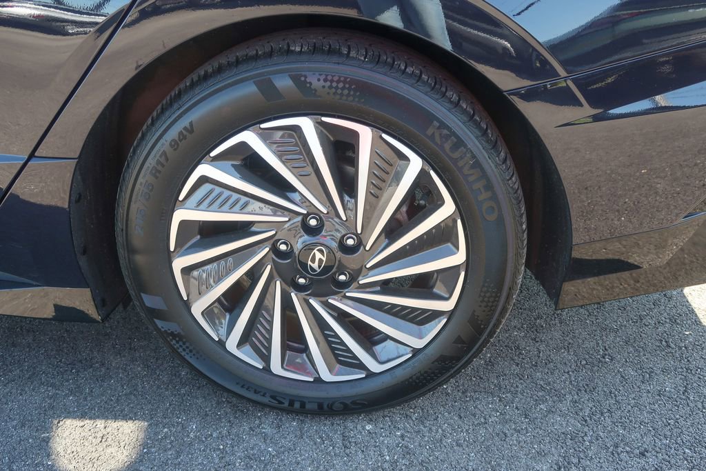 Used 2025 Hyundai Sonata SEL FWD image 16