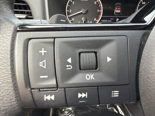 Used 2023 Nissan Rogue SV AWD/4WD image 22