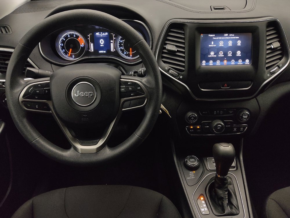 Used 2019 Jeep Cherokee Latitude w/ Popular Appearance Group AWD/4WD image 22