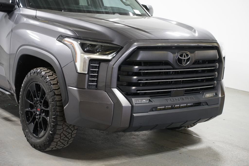 Used 2022 Toyota Tundra SR5 w/ Convenience Package image 4