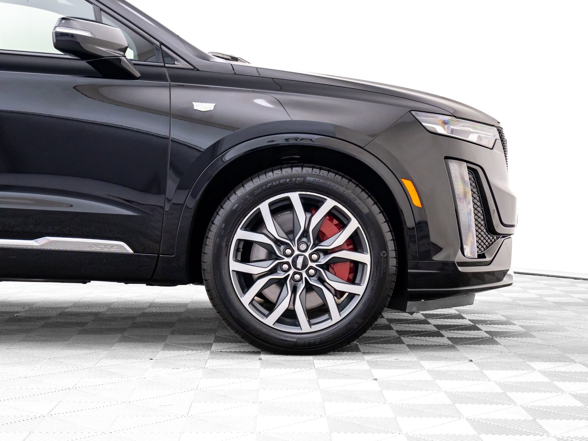 Certified 2024 Cadillac XT6 Sport w/ LPO, Floor Liner Package image 35