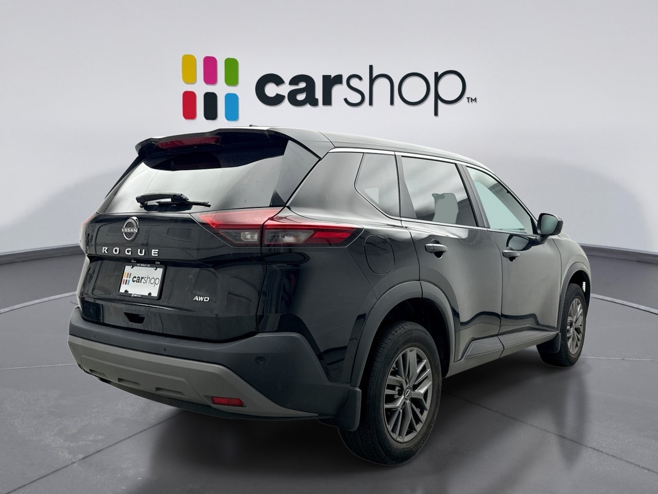 Used 2023 Nissan Rogue S AWD/4WD image 5