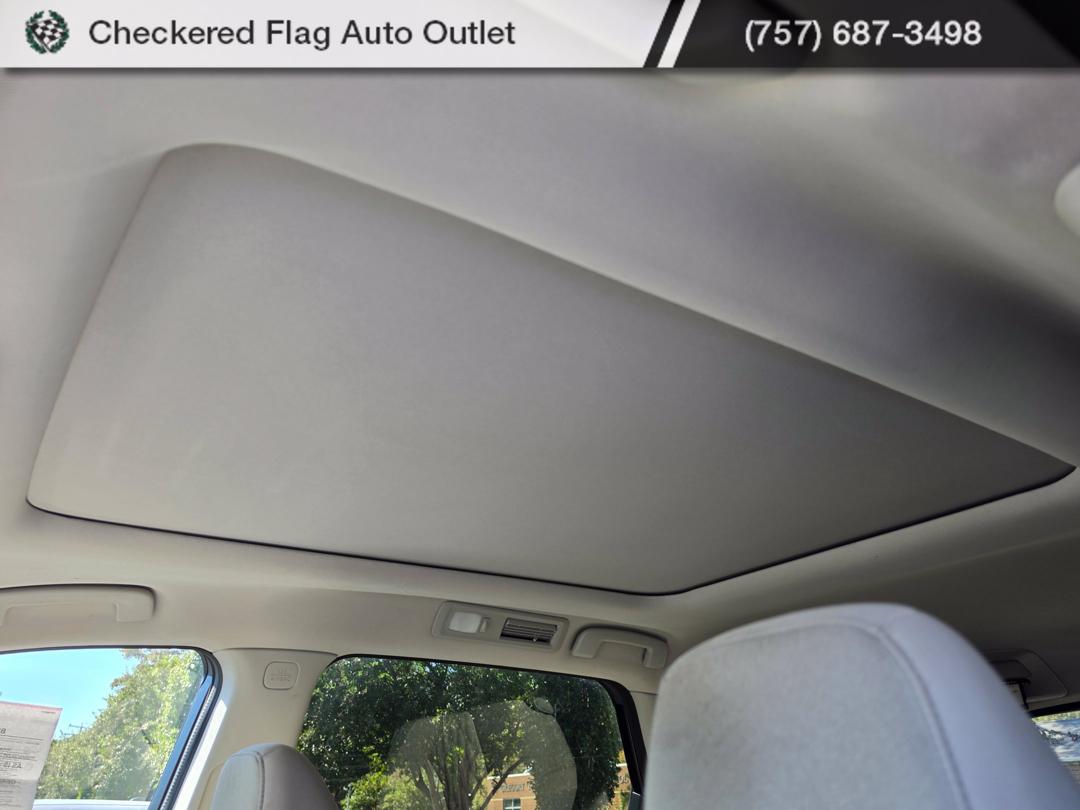 Used 2022 Nissan Pathfinder SV w/ SV Premium Package AWD/4WD image 9