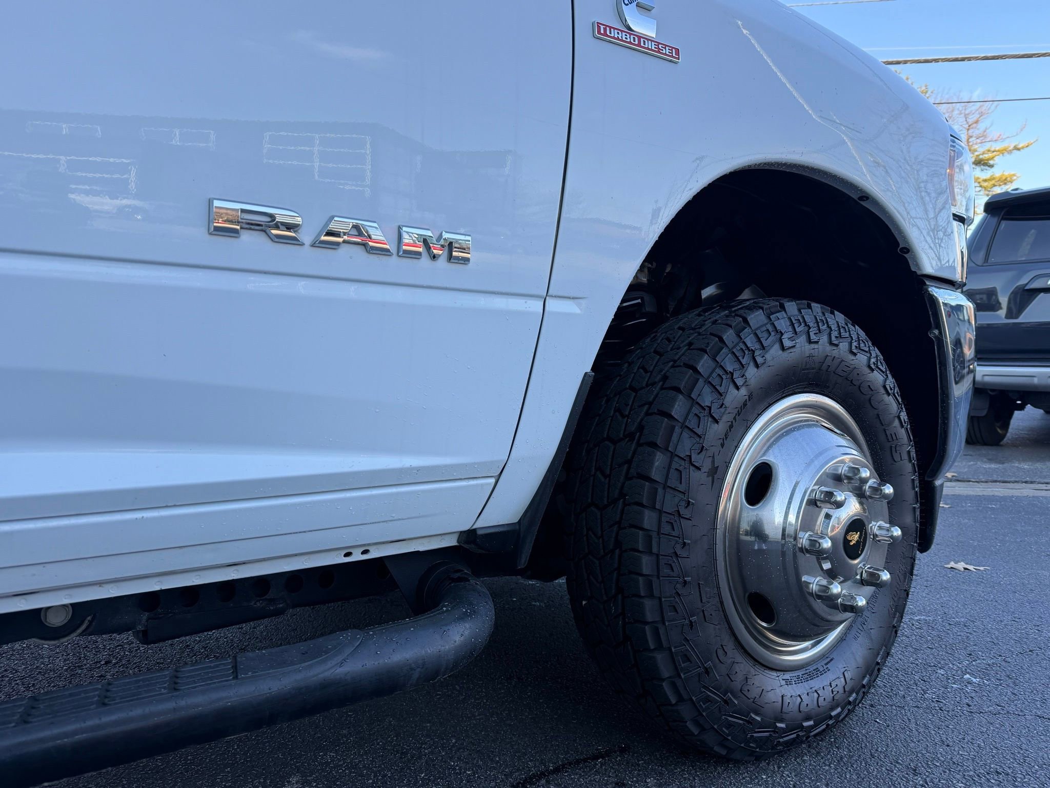 Used 2024 RAM 3500 SLT w/ Quick Order Package 2YG SLT AWD/4WD image 24