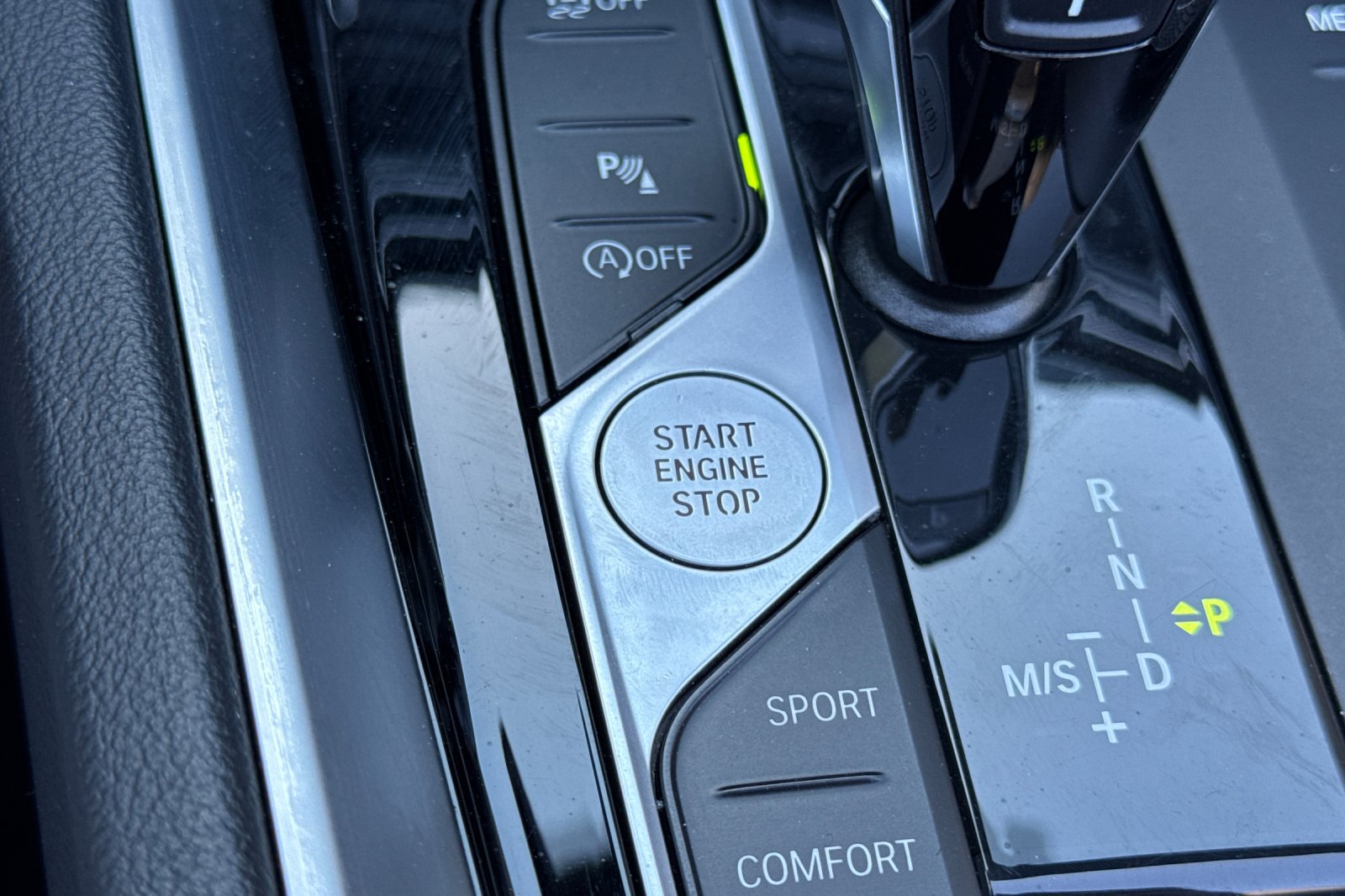 Used 2025 BMW Z4 sDrive30i RWD image 32