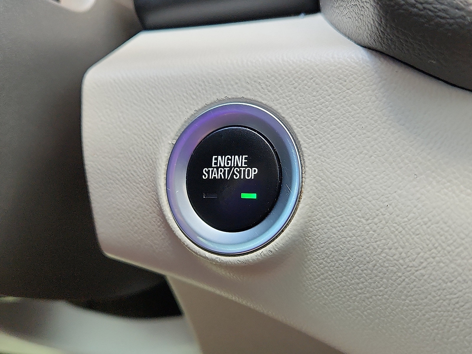 Used 2020 GMC Terrain Denali w/ Denali Premium Package FWD image 16
