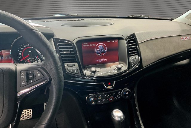 Used 2017 Chevrolet SS RWD image 9