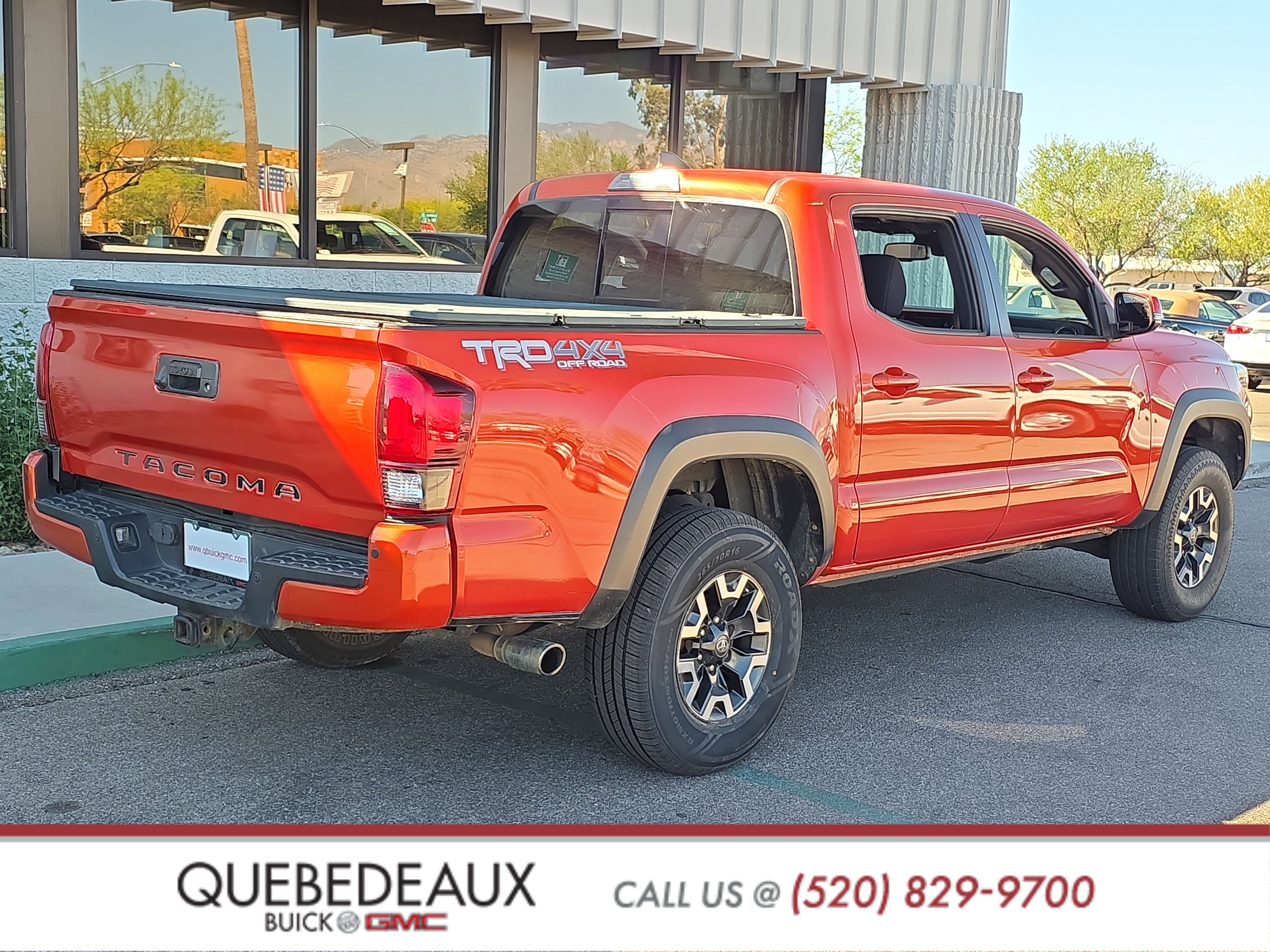 Used 2018 Toyota Tacoma TRD Off-Road w/ Technology Package image 8