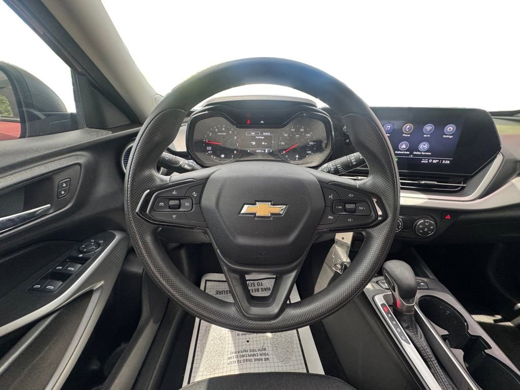 Used 2024 Chevrolet Trax LS FWD image 13