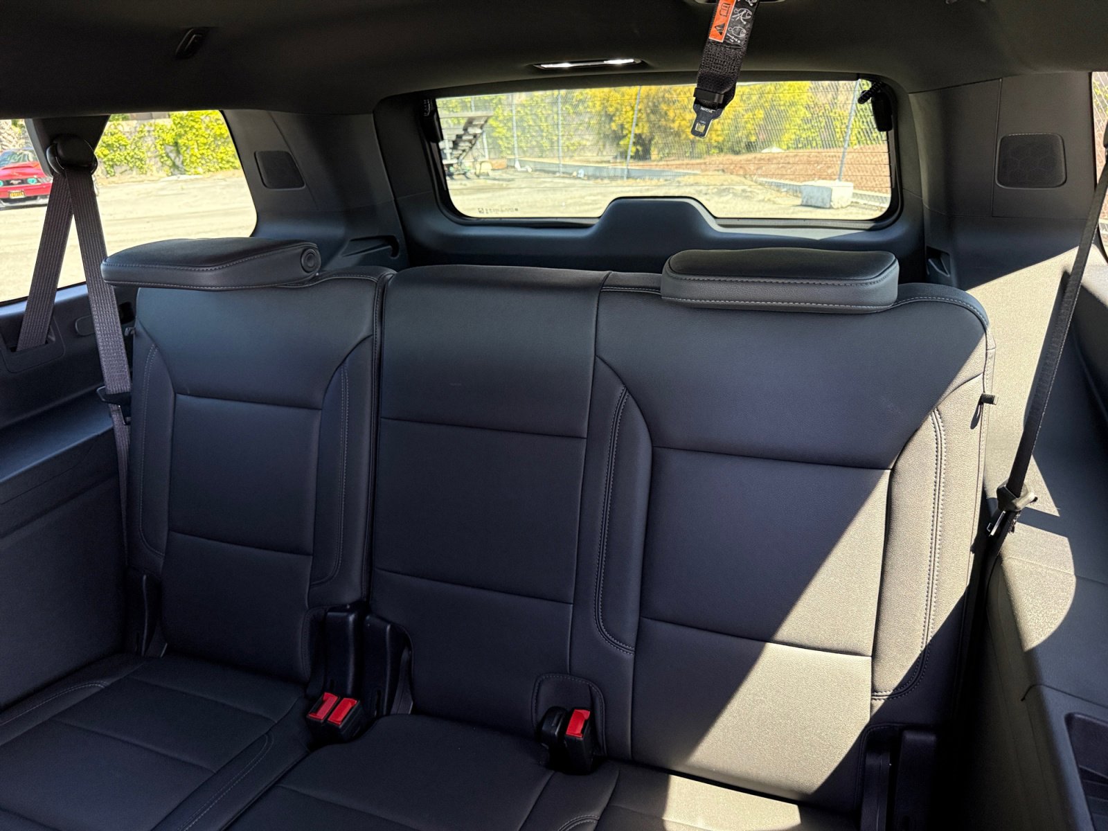 Used 2025 Chevrolet Suburban LT w/ Comfort Package AWD/4WD image 21