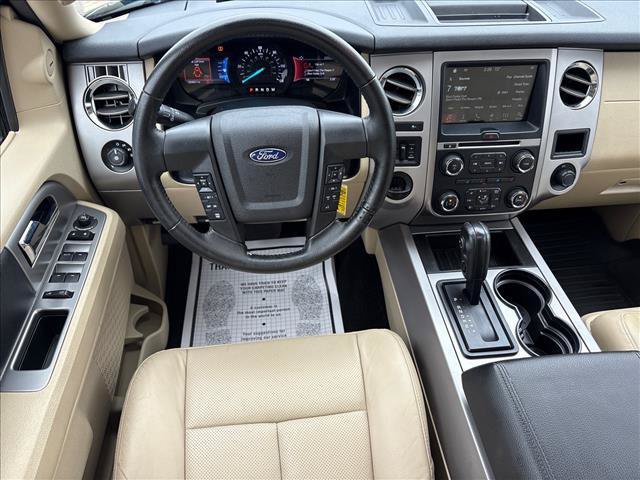 Used 2017 Ford Expedition XLT w/ Equipment Group 202A RWD image 6
