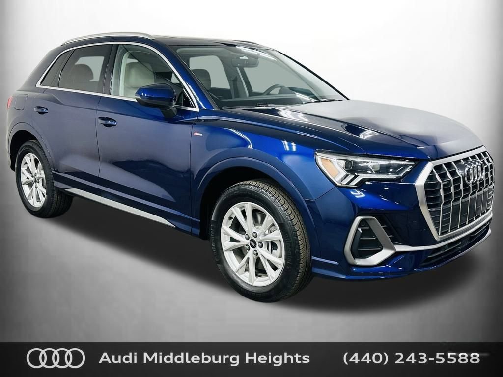 Certified 2025 Audi Q3 2.0T Premium w/ Convenience Package