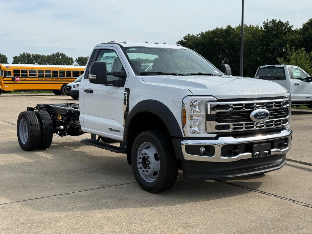 New 2026 Ford F450 XL w/ XL Chrome Package AWD/4WD image 3
