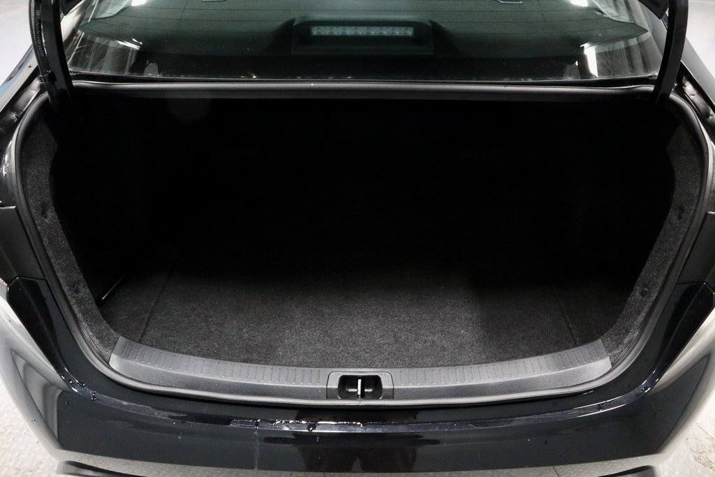 Used 2025 Toyota Corolla SE image 13