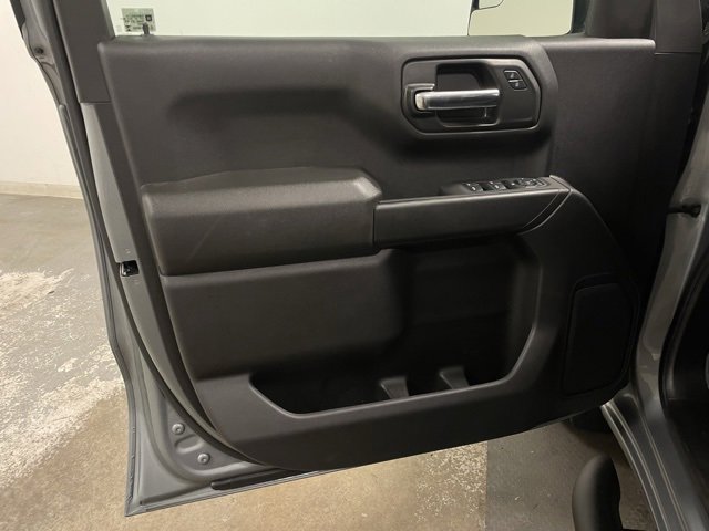 Used 2024 Chevrolet Silverado 1500 Custom w/ Turbomax Blackout Package image 18