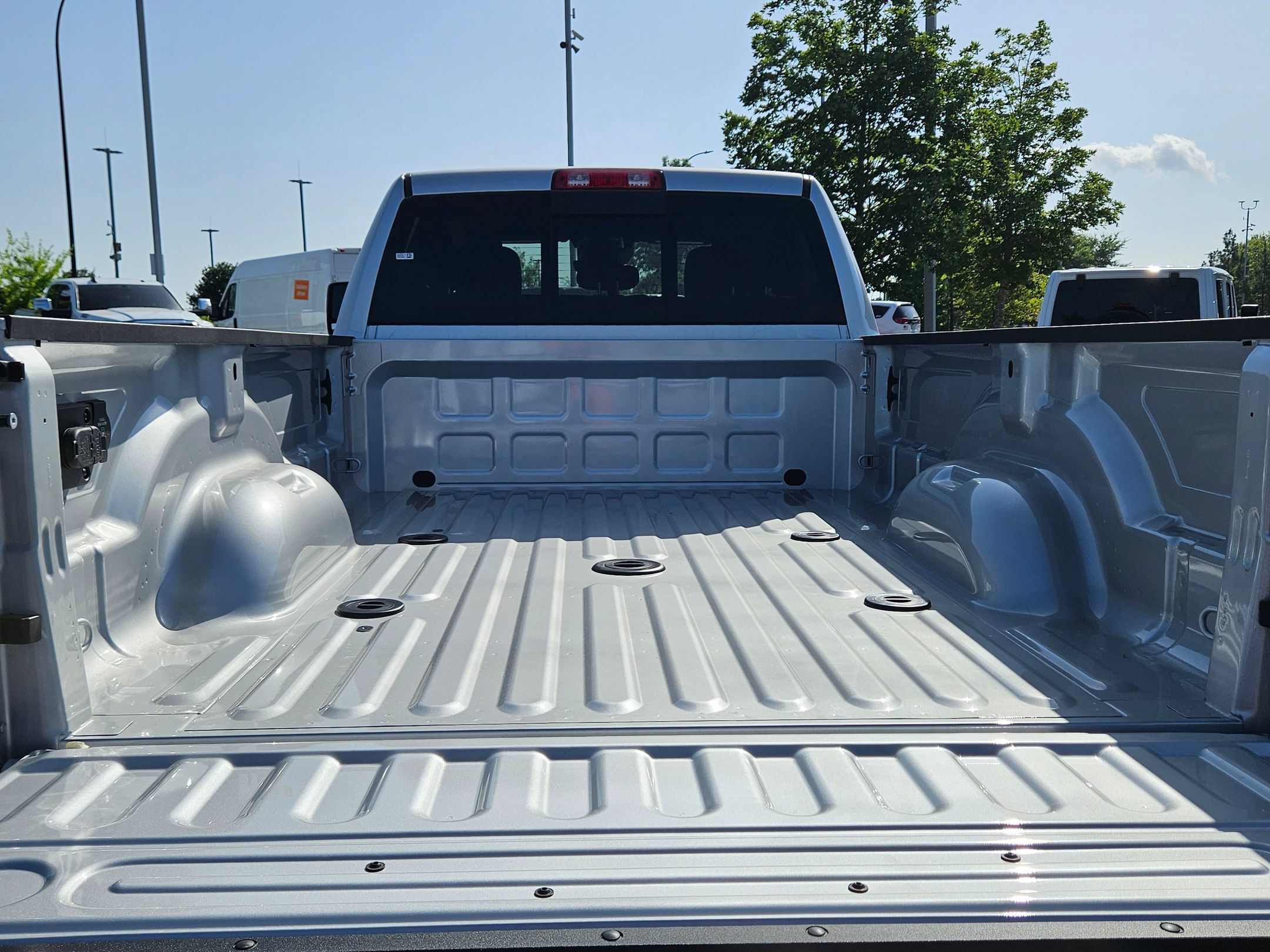 New 2026 RAM 3500 Tradesman AWD/4WD image 26