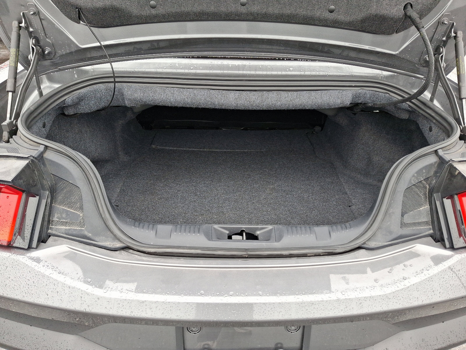 Used 2024 Ford Mustang Premium RWD image 27