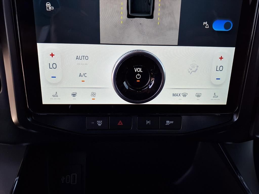 New 2025 Ford F150 Lightning Flash image 17