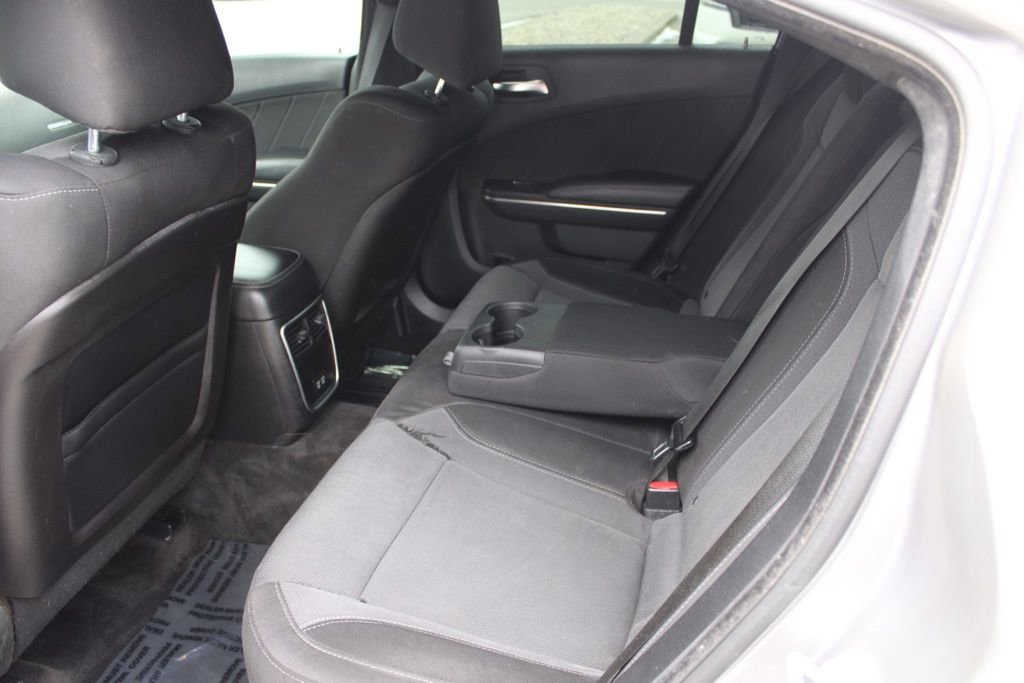 Used 2016 Dodge Charger SXT image 23