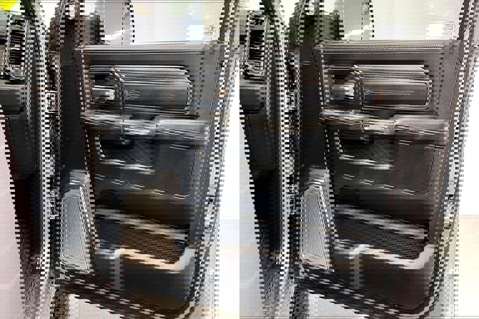 Used 2020 RAM 3500 Limited image 26