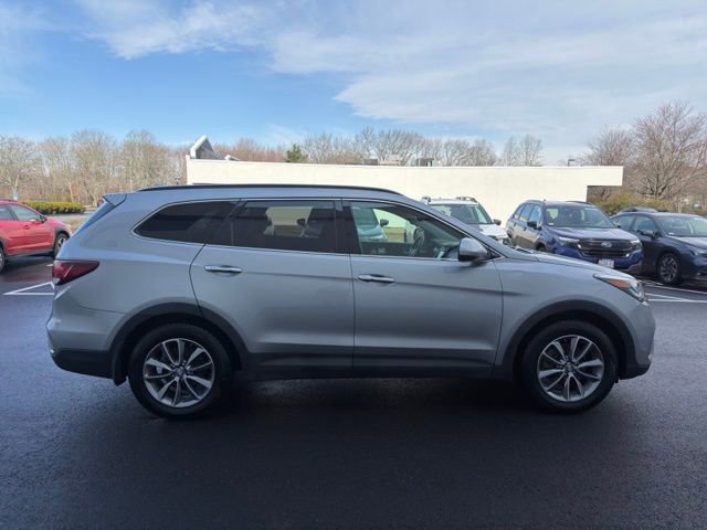 Used 2019 Hyundai Santa Fe XL SE image 4