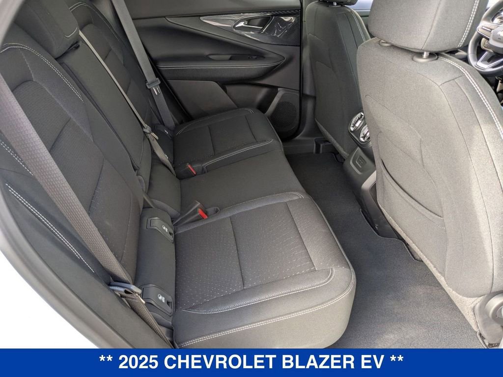 New 2025 Chevrolet Blazer EV LT image 28