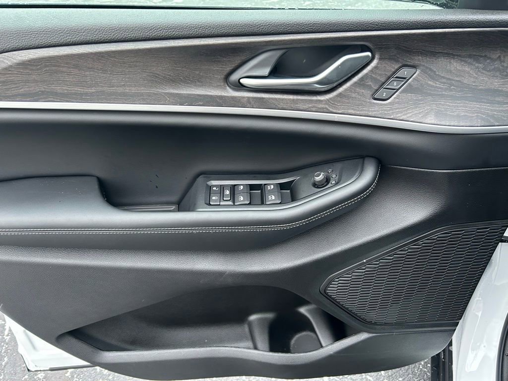 New 2025 Jeep Grand Cherokee Limited image 4