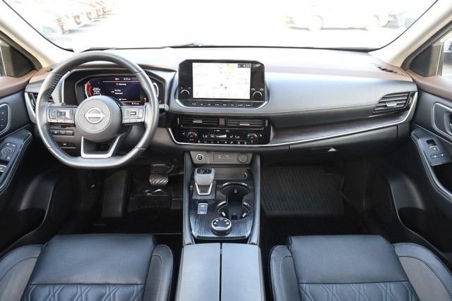 Certified 2023 Nissan Rogue Platinum w/ Platinum Premium Package AWD/4WD image 27
