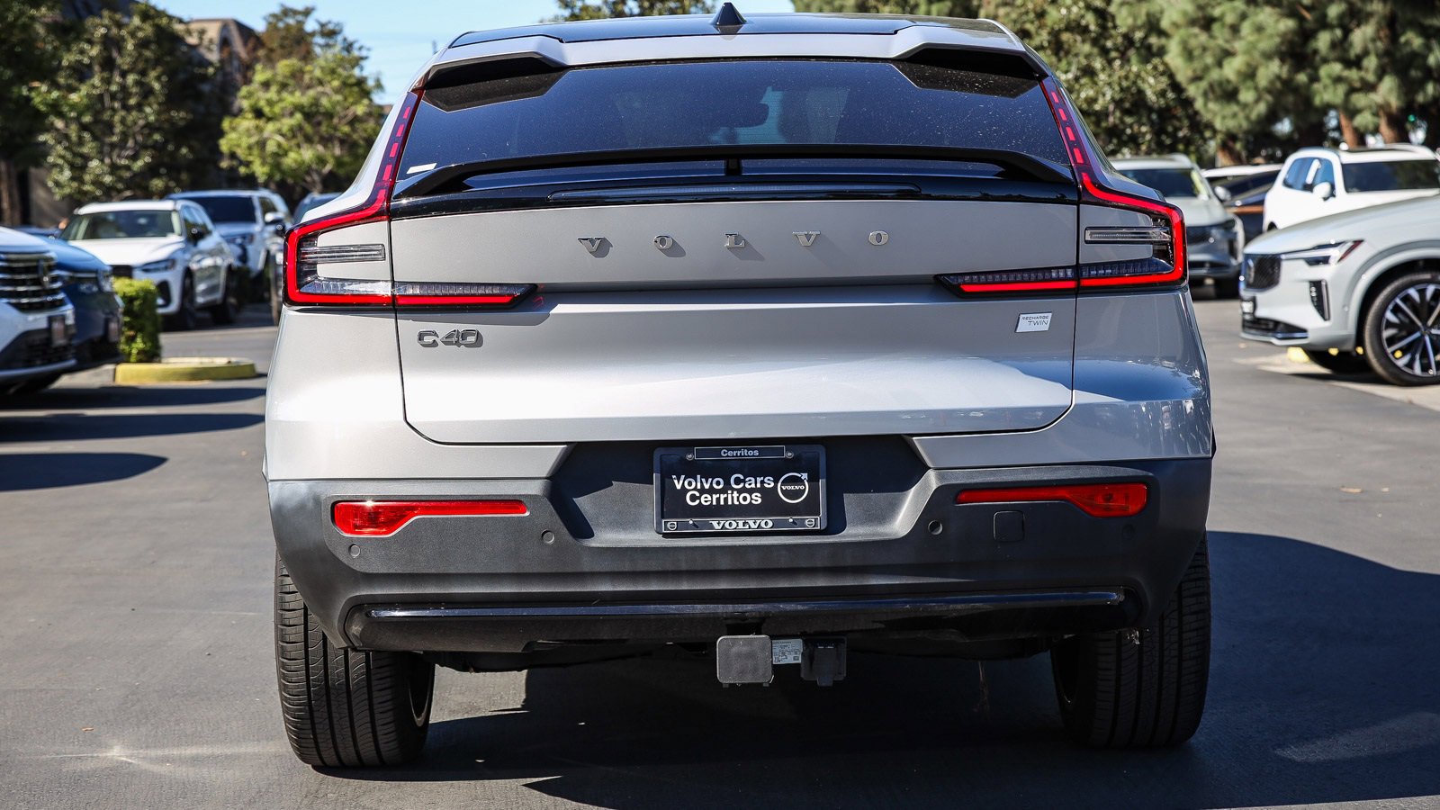Used 2023 Volvo C40 P8 Recharge Ultimate image 10