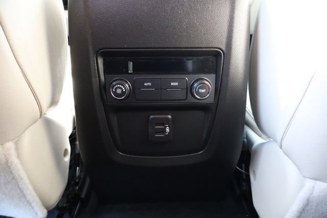Used 2023 Buick Enclave Essence w/ Experience Buick Package AWD/4WD image 27