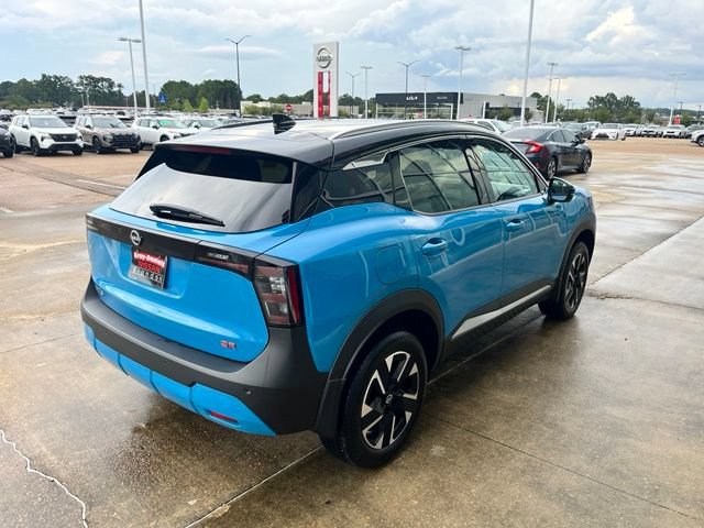 Used 2025 Nissan Kicks SR FWD image 4