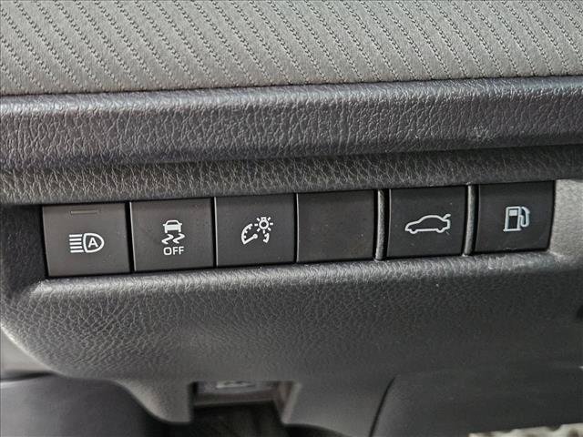Used 2025 Toyota Camry SE FWD image 28
