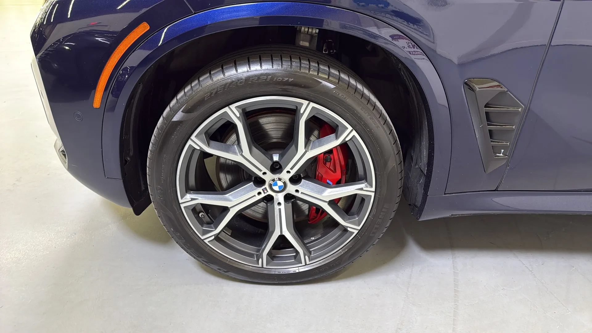 Used 2024 BMW X5 M60i AWD/4WD image 32