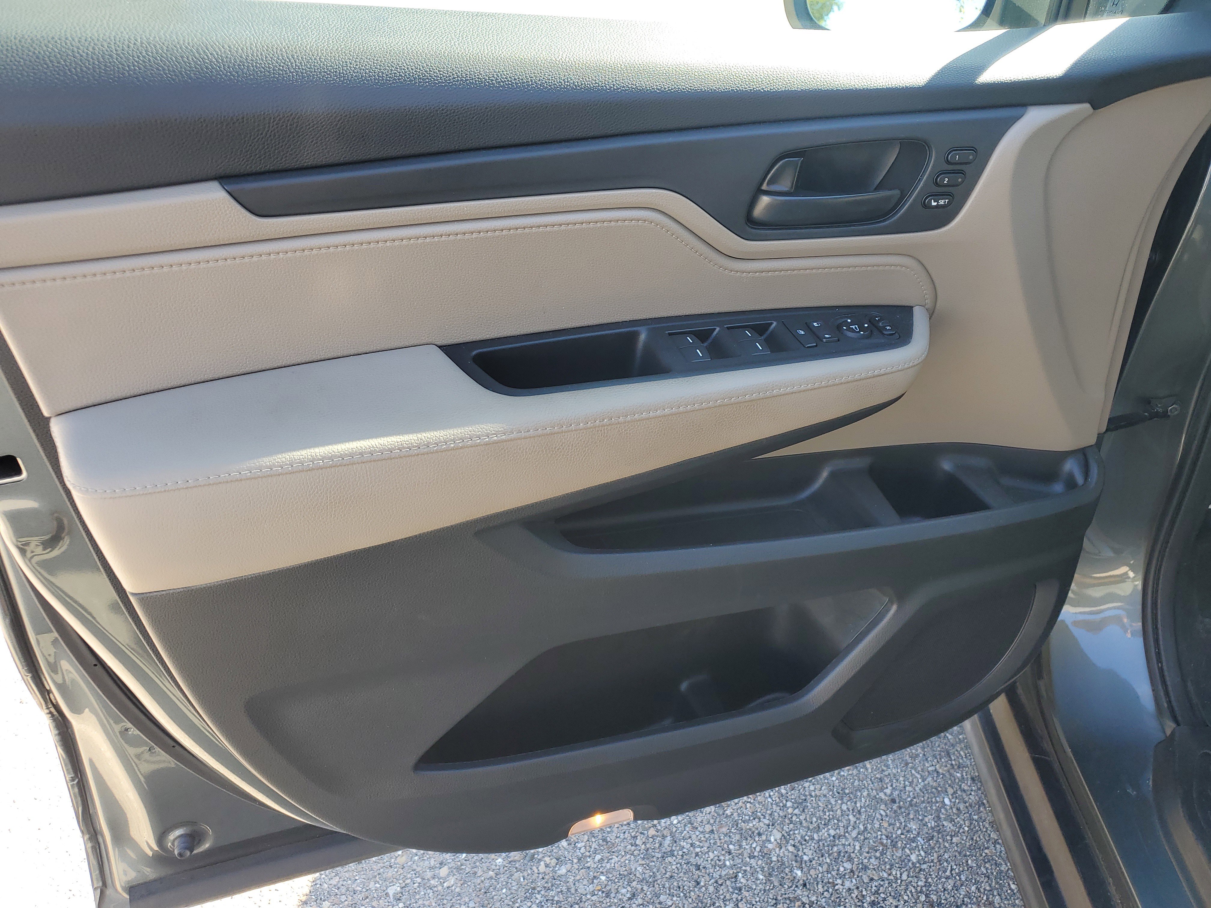 Used 2018 Honda Odyssey EX-L image 24