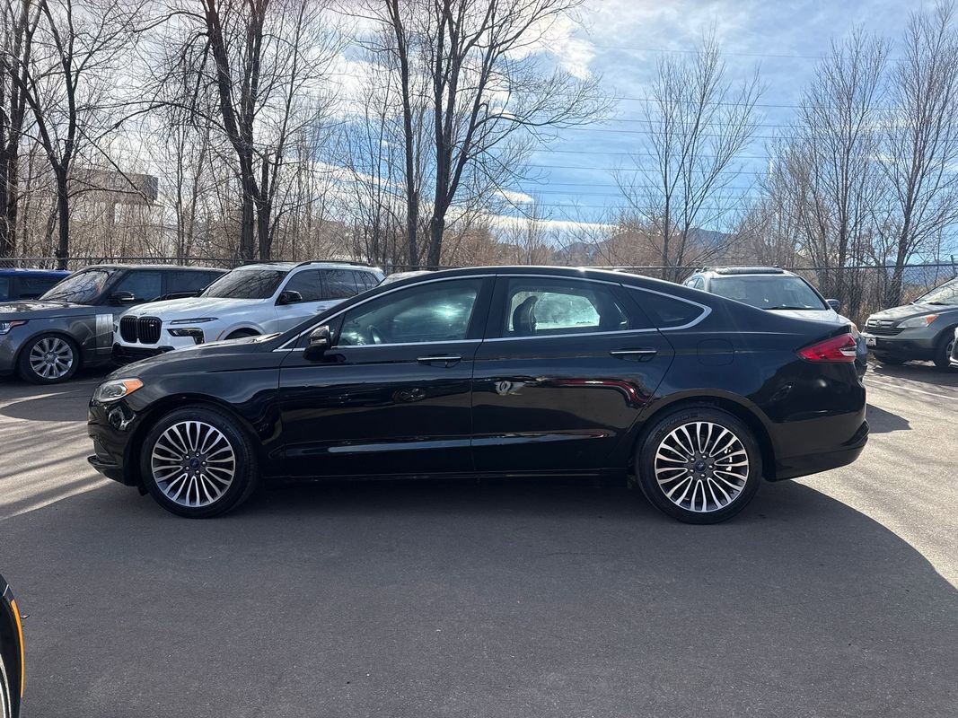 Used 2018 Ford Fusion SE w/ Fusion SE Technology Package image 4