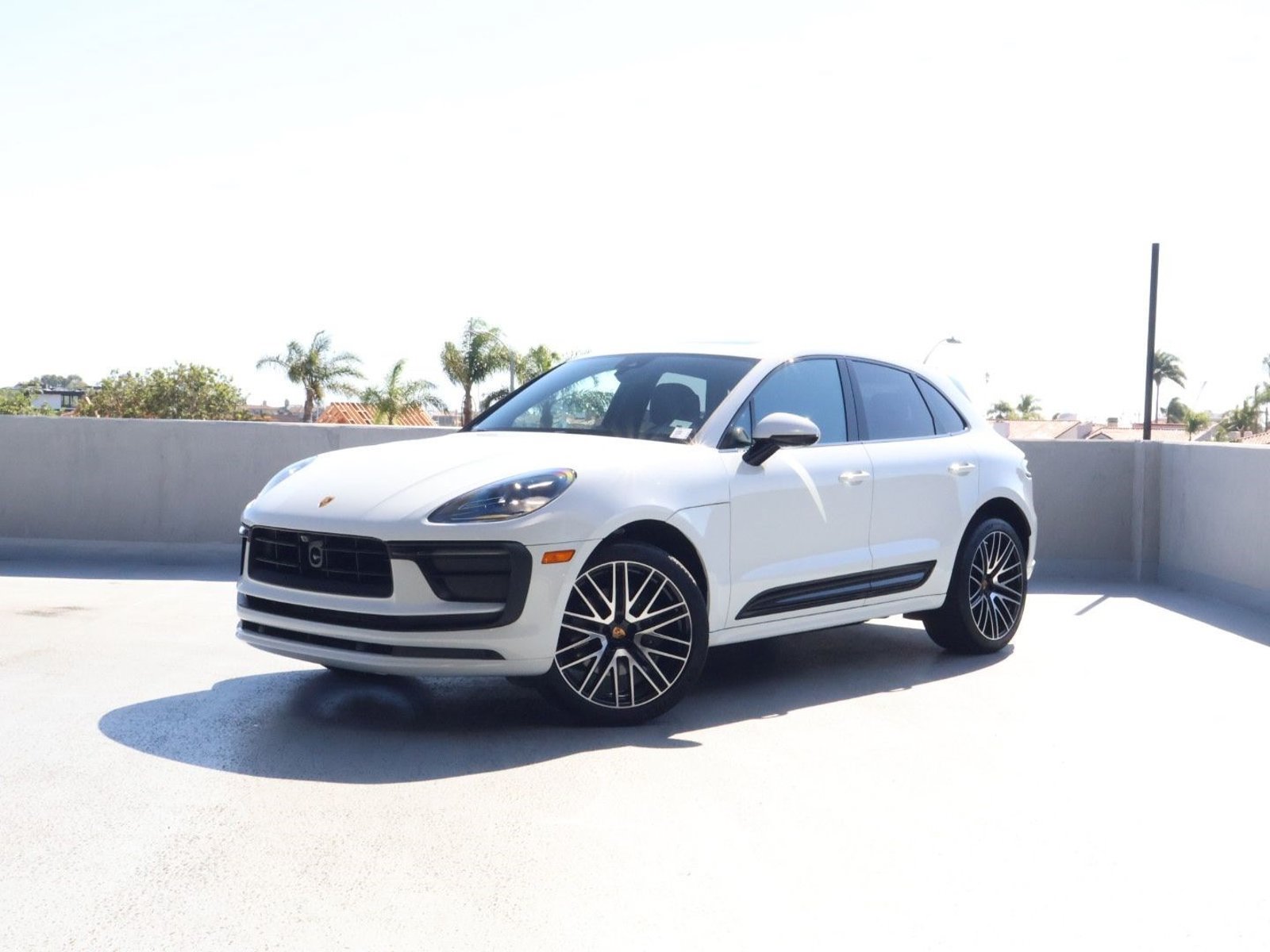 Certified 2026 Porsche Macan AWD/4WD video 1