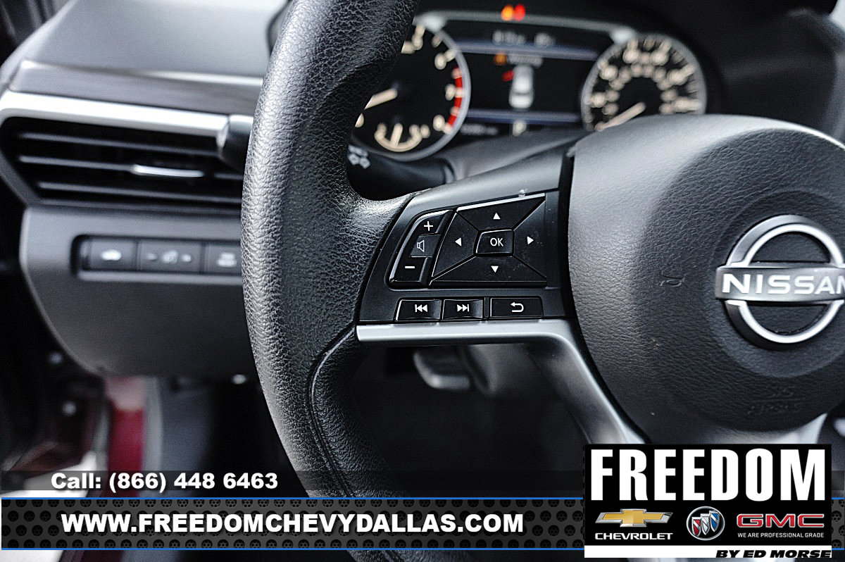 Used 2024 Nissan Altima 2.5 SV FWD image 20