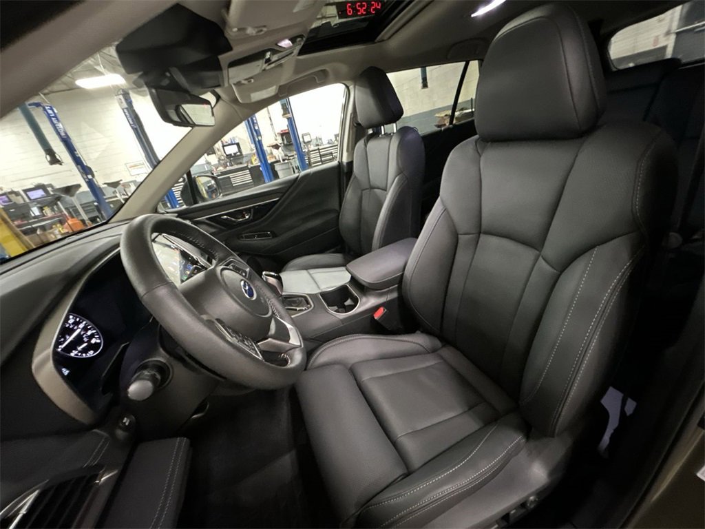 Certified 2025 Subaru Outback Limited image 15