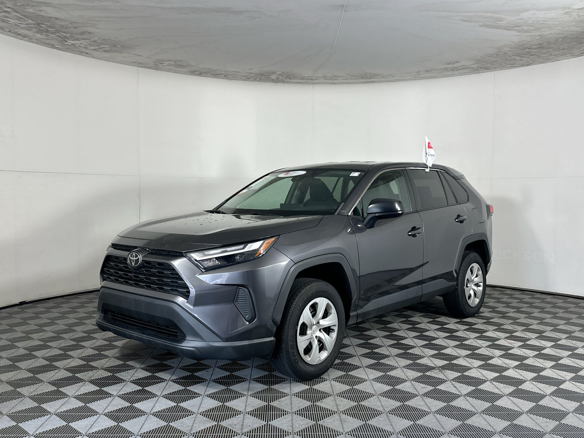 Used 2023 Toyota RAV4 LE FWD image 7