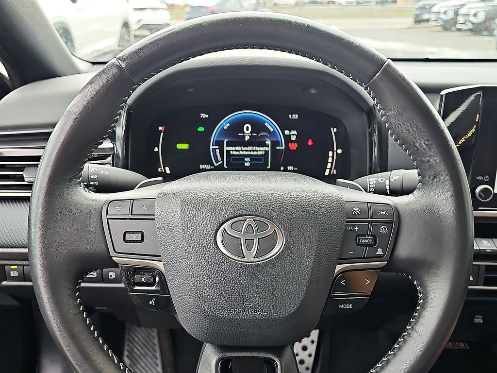 Used 2025 Toyota Camry SE FWD image 19