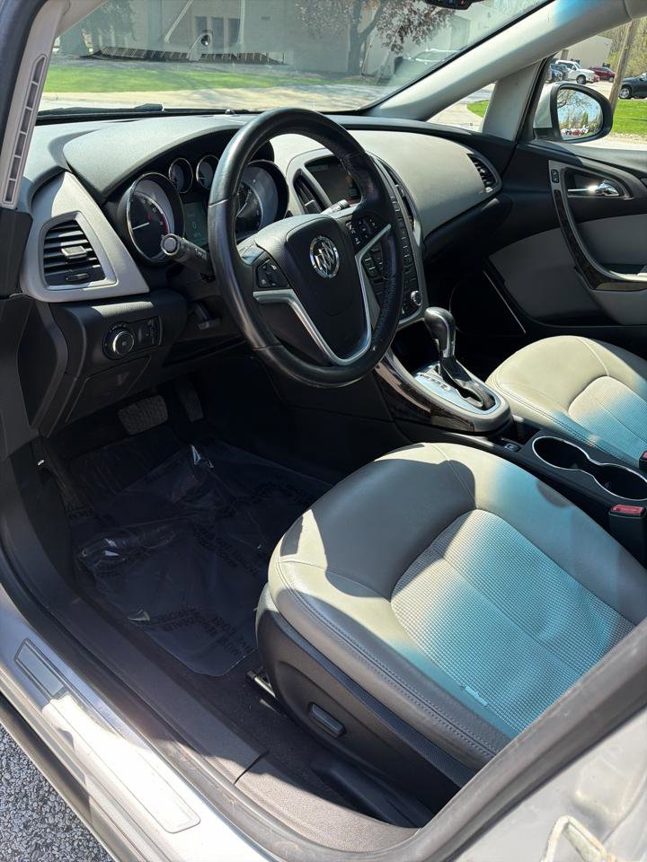 Used 2012 Buick Verano Convenience FWD image 9