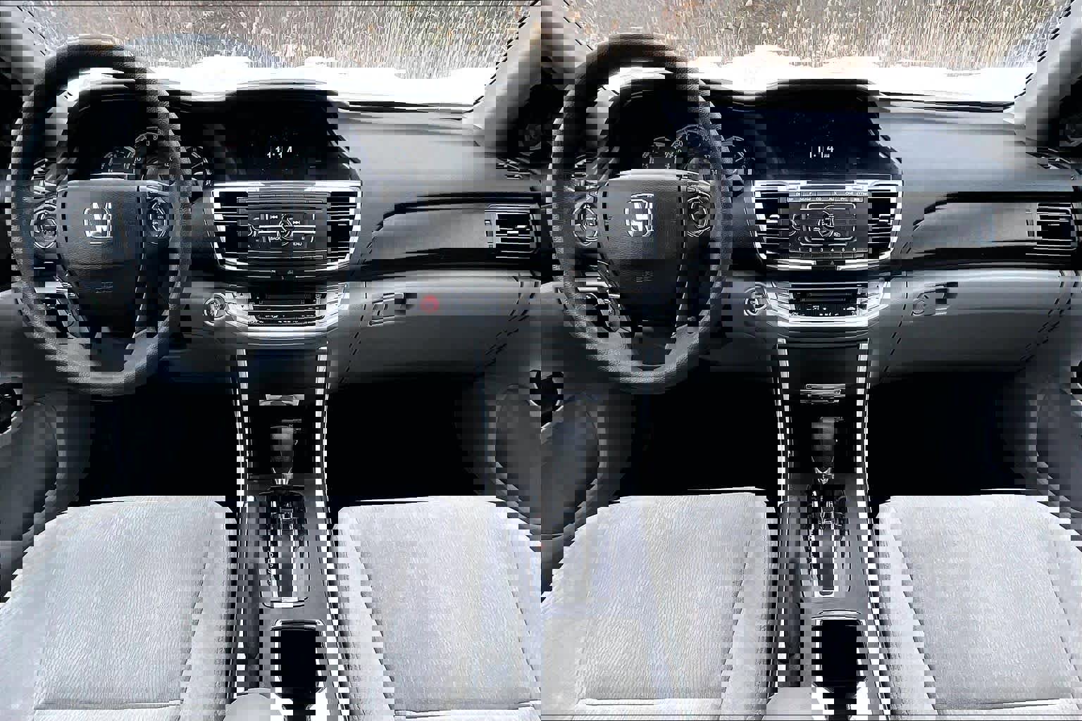 Used 2015 Honda Accord EX image 15