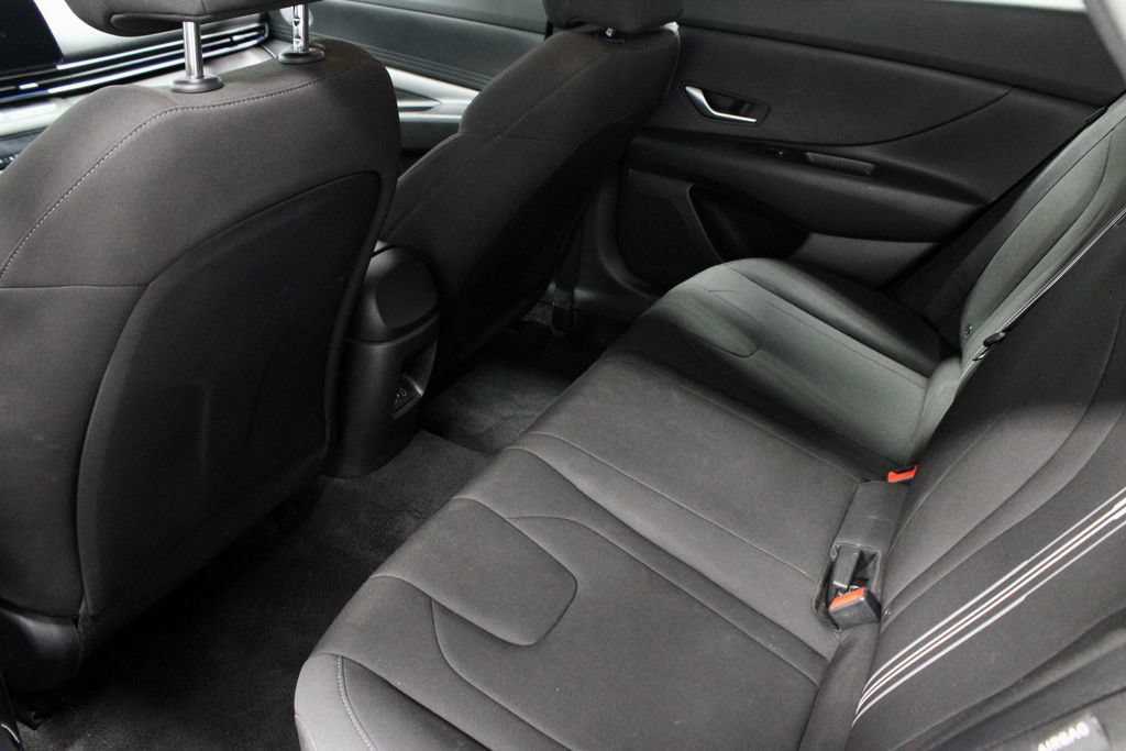 Certified 2024 Hyundai Elantra SEL FWD image 22