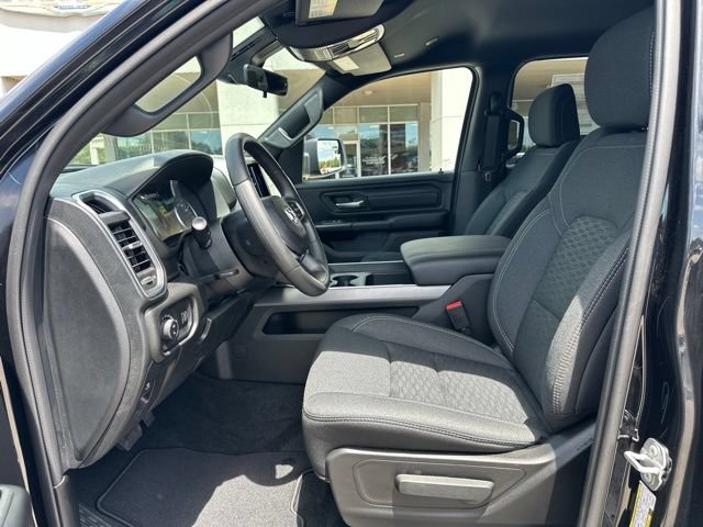 New 2026 RAM 1500 Express AWD/4WD image 9